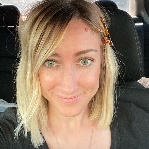 Meet your Posher, Alli - Picture 1 of 1